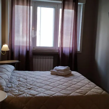 Cconforthotels Cavour ゲストハウス 3*