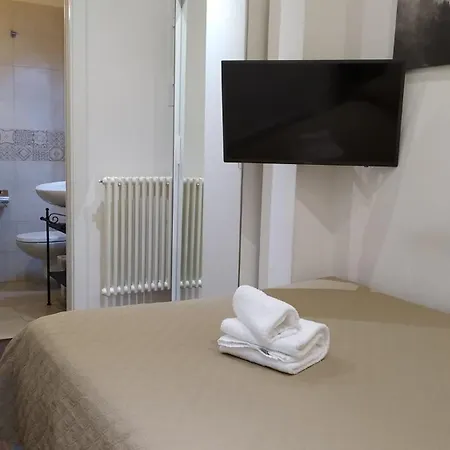 Cconforthotels Cavour Bari